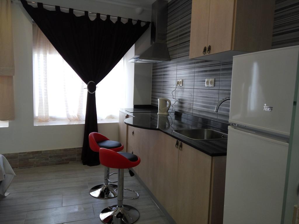 Apartamentos Bcntourism Pineda de Mar Esterno foto