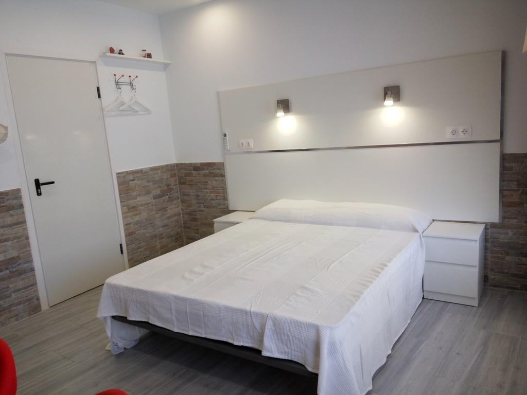 Apartamentos Bcntourism Pineda de Mar Esterno foto
