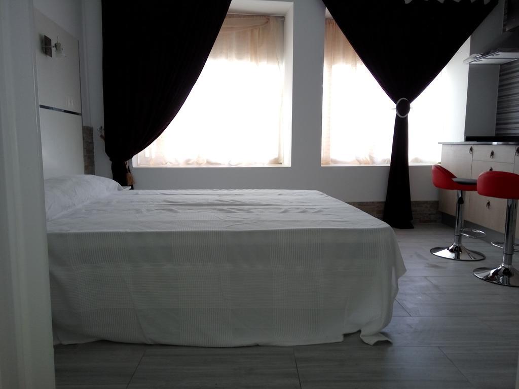 Apartamentos Bcntourism Pineda de Mar Esterno foto