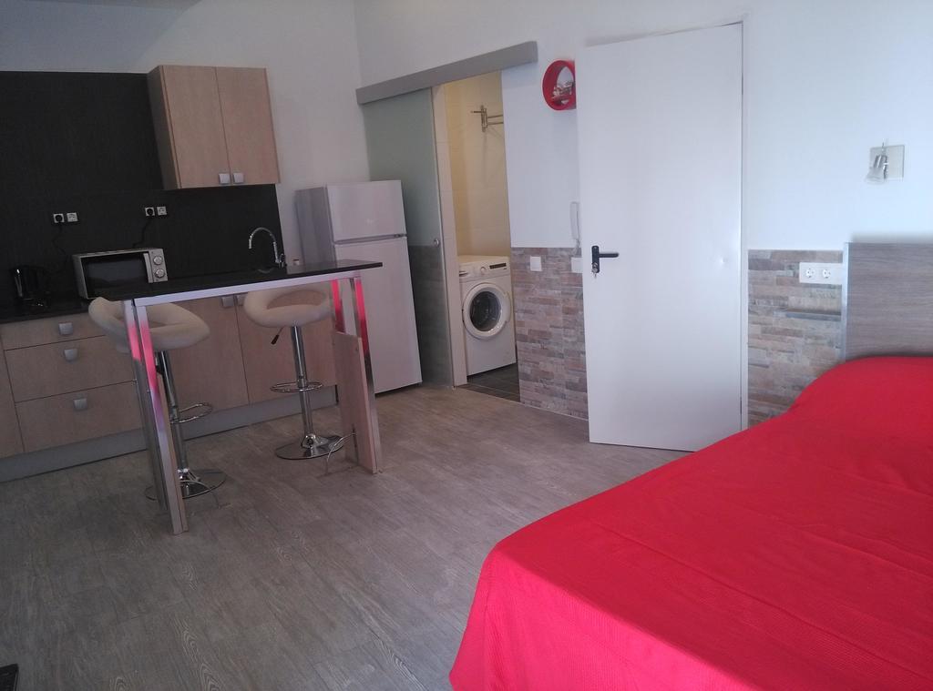 Apartamentos Bcntourism Pineda de Mar Esterno foto