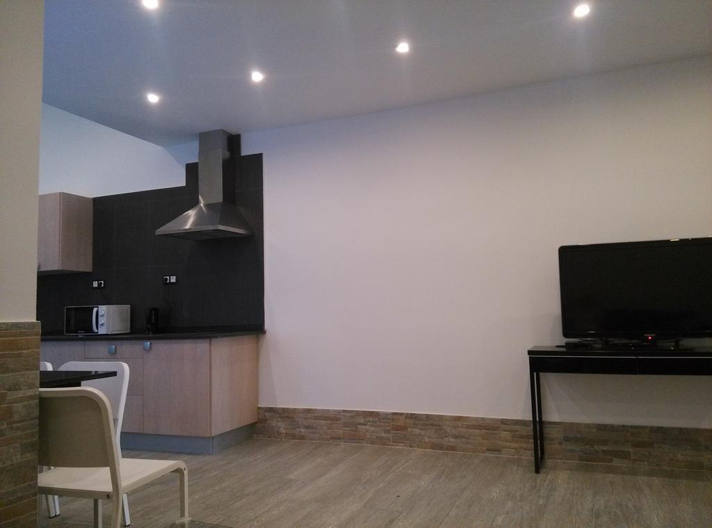 Apartamentos Bcntourism Pineda de Mar Esterno foto